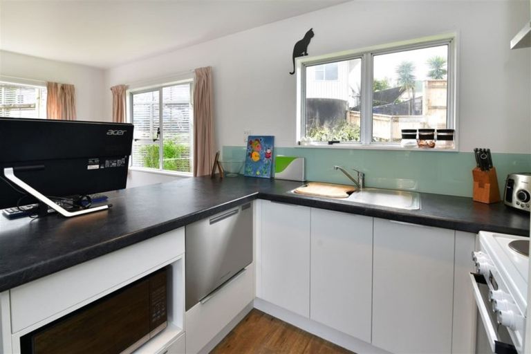 Photo of property in 44b Brian Crescent, Stanmore Bay, Whangaparaoa, 0932