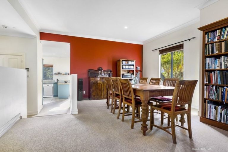 Photo of property in 10 Zetland Street, Highbury, Wellington, 6012