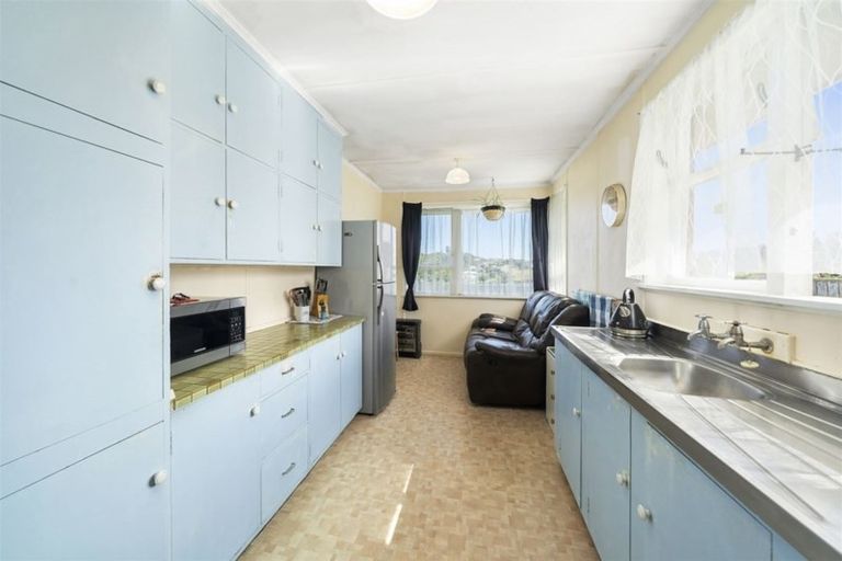 Photo of property in 58 Kokiri Crescent, Waitangirua, Porirua, 5024