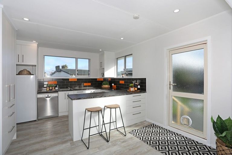 Photo of property in 53 Herbert Avenue, Cloverlea, Palmerston North, 4412