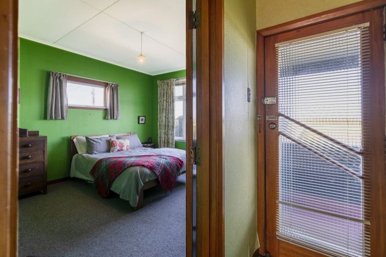 Photo of property in 74 Meeanee Quay, Westshore, Napier, 4110