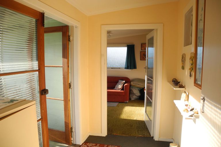 Photo of property in 56 Belt Street, Waimate, 7924