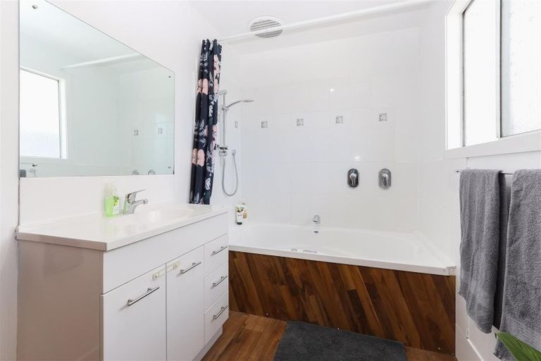 Photo of property in 16 Deborah Place, Mangakakahi, Rotorua, 3015