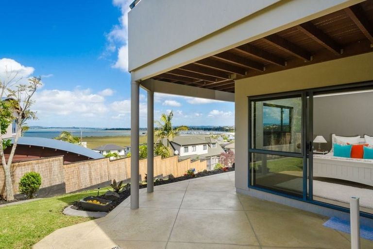 Photo of property in 37 Bannings Way, Hobsonville, Auckland, 0618