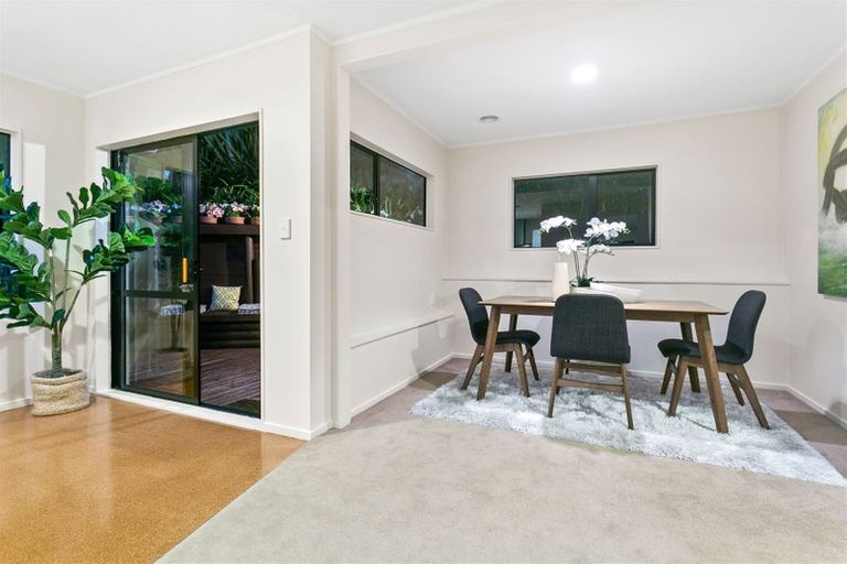 Photo of property in 3/6 Honeysuckle Lane, Mairangi Bay, Auckland, 0630