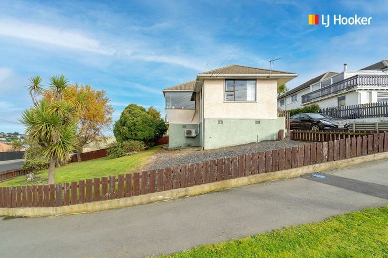 Photo of property in 104 Riselaw Road, Calton Hill, Dunedin, 9012