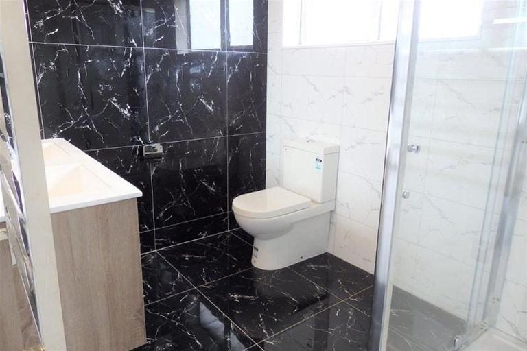 Photo of property in 104 Keri Vista Rise, Papakura, 2110