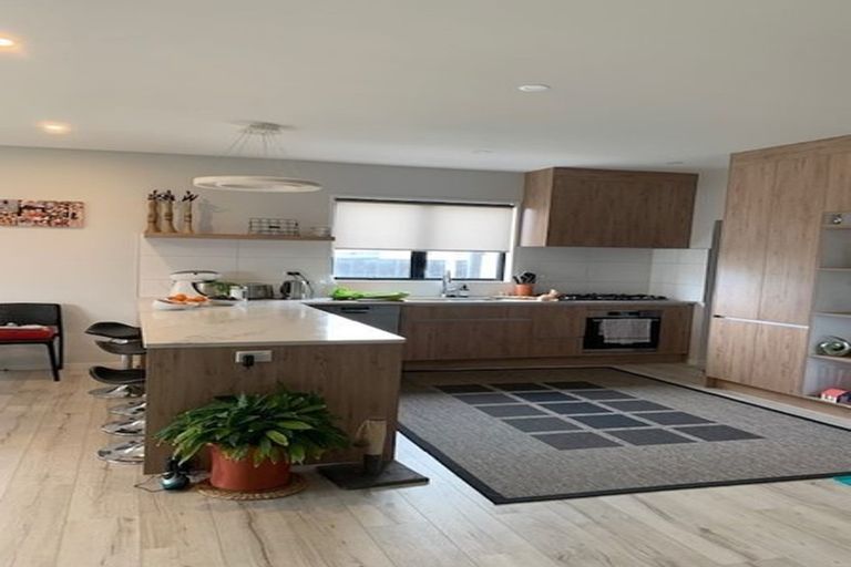 Photo of property in 9 Kearns Drive, Hobsonville, Auckland, 0616