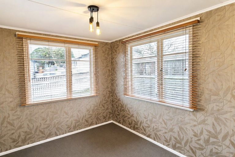 Photo of property in 410 Warspite Avenue, Ascot Park, Porirua, 5024