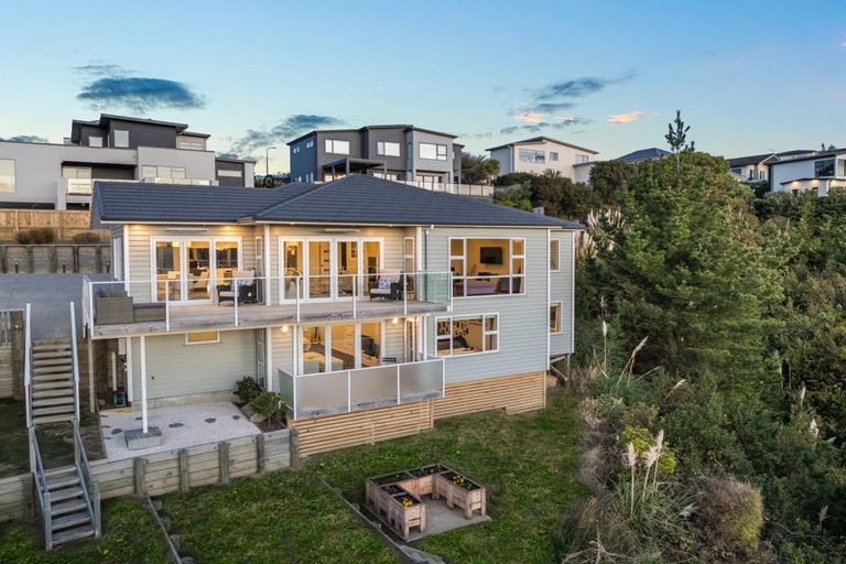 Photo of property in 145 Endeavour Drive, Whitby, Porirua, 5024