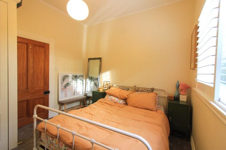 Photo of property in 10 Mitchell Street, Brooklyn, Wellington, 6021