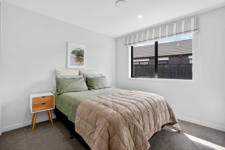 Photo of property in 2 Arohaina Avenue, Karaka, 2124