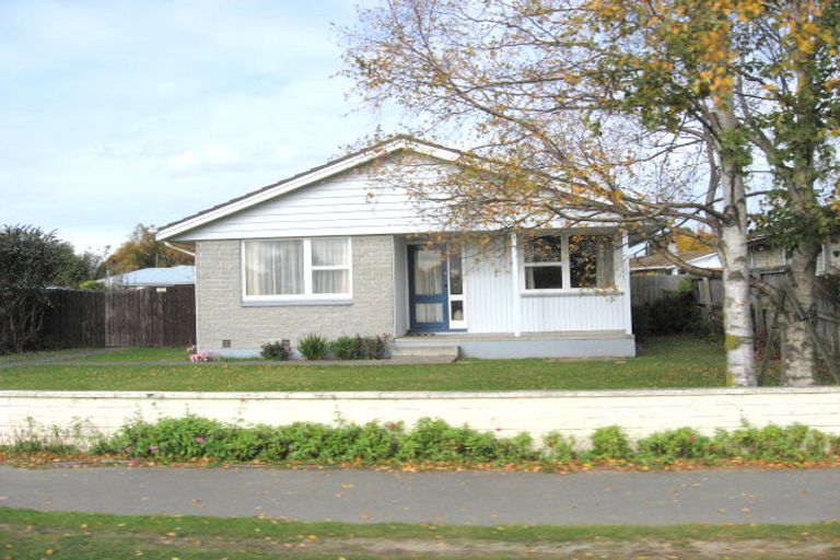 Photo of property in 141 Northcote Road, Northcote, Christchurch, 8052