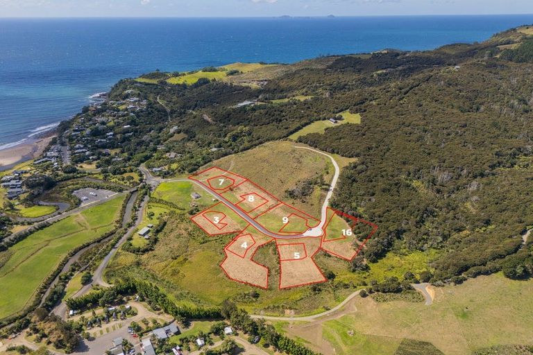 Photo of property in 9 Te Puia Place, Hot Water Beach, 3591