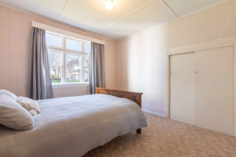 Photo of property in 43 Mcphee Street, Dannevirke, 4930