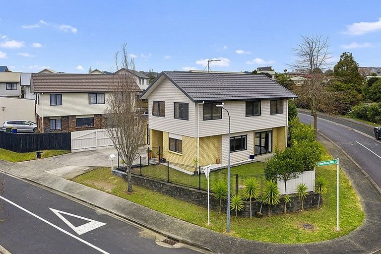 Photo of property in 19 Titch Place, Glen Eden, Auckland, 0602
