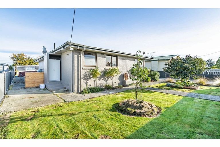 Photo of property in 8 Mackenzie Street, Winton, 9720