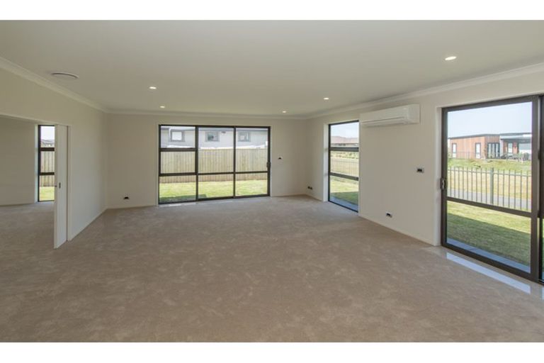 Photo of property in 5 Milano Lane, Wigram, Christchurch, 8025