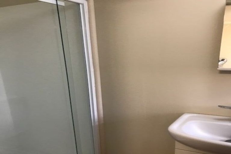 Photo of property in 48 Pah Road, Cockle Bay, Auckland, 2014