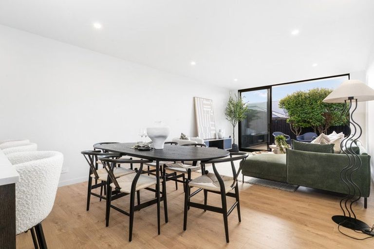 Photo of property in 3/27 Division Street, Riccarton, Christchurch, 8041