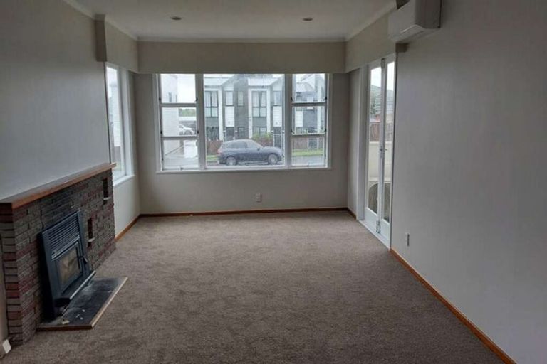 Photo of property in 23 Lunn Avenue, Mount Wellington, Auckland, 1072