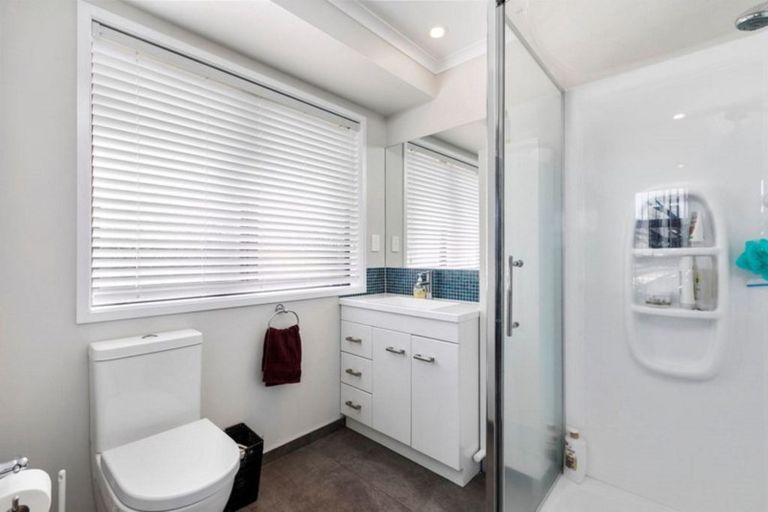 Photo of property in 23 Rainey Crescent, Papamoa Beach, Papamoa, 3118