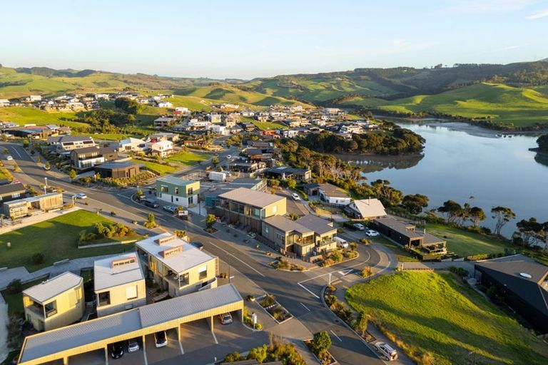 Photo of property in 30 Rangitahi Road, Raglan, 3225