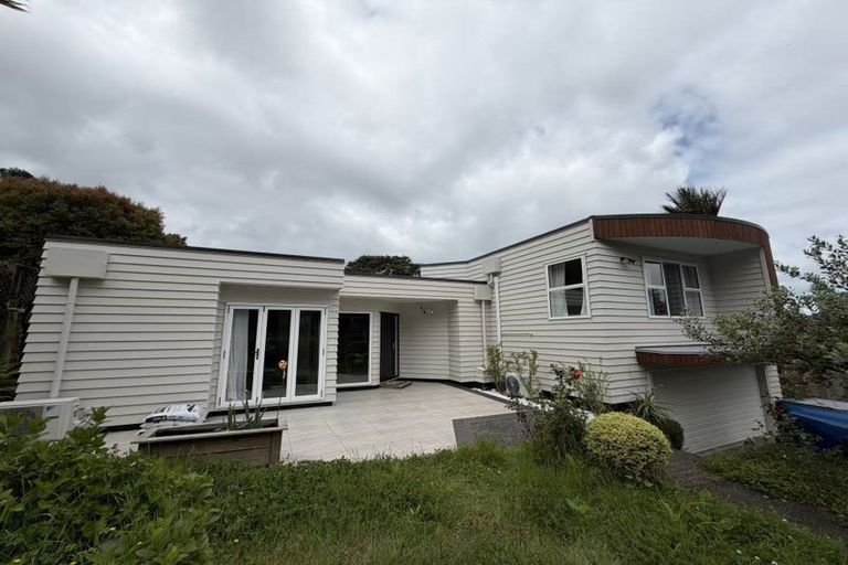 Photo of property in 124 Pemberton Avenue, Bayview, Auckland, 0629