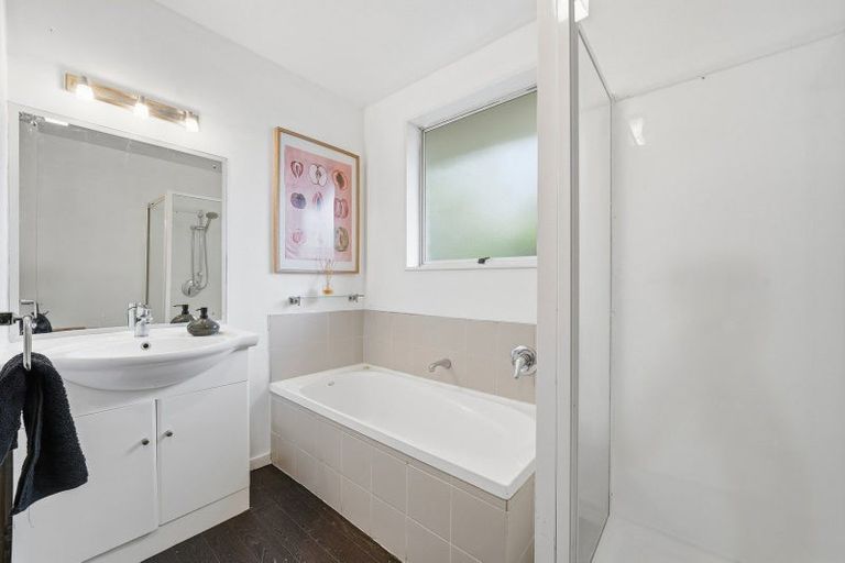 Photo of property in 1/106 Lake Terrace Road, Burwood, Christchurch, 8061