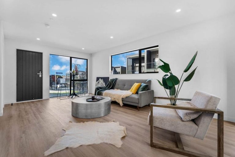 Photo of property in 9 Irwin Lane, Windsor Park, 0632