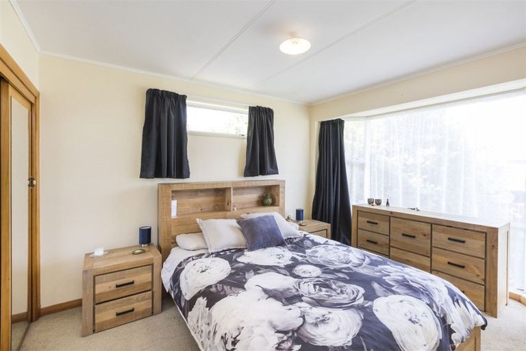 Photo of property in 4 Tingey Place, Awapuni, Palmerston North, 4412