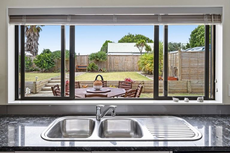 Photo of property in 21 Pine Harbour Parade, Beachlands, Auckland, 2018