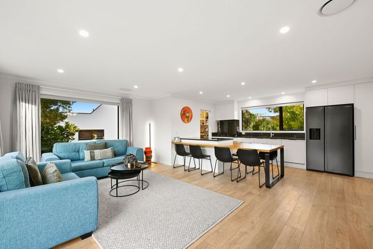 Photo of property in 2b Edgecumbe Street, Whitiora, Hamilton, 3200