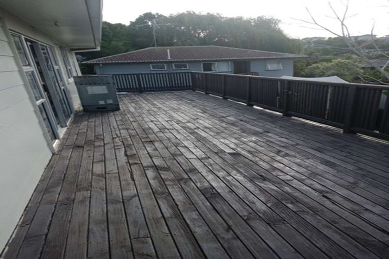 Photo of property in 12 Erica Road, Sunnynook, Auckland, 0620