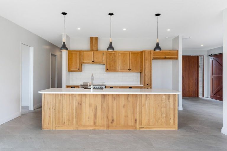 Photo of property in 9 Riverside Way, Clevedon, 2585