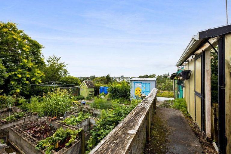 Photo of property in 50b Budleigh Street, Frankleigh Park, New Plymouth, 4310