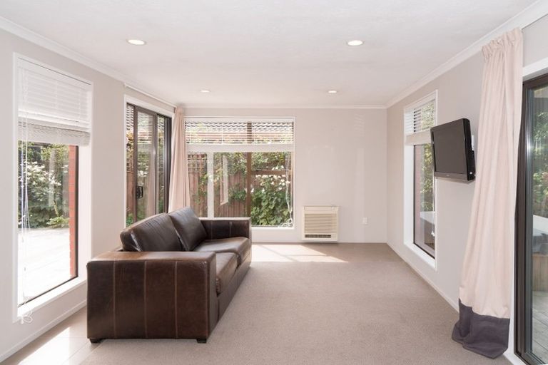 Photo of property in 38 Corfe Street, Ilam, Christchurch, 8041