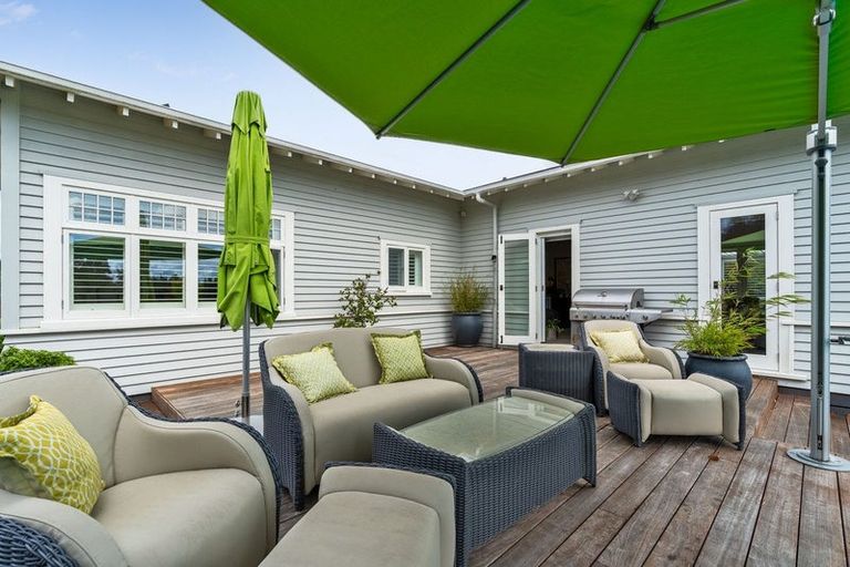 Photo of property in 11 Campbell Drive, Martinborough, 5711