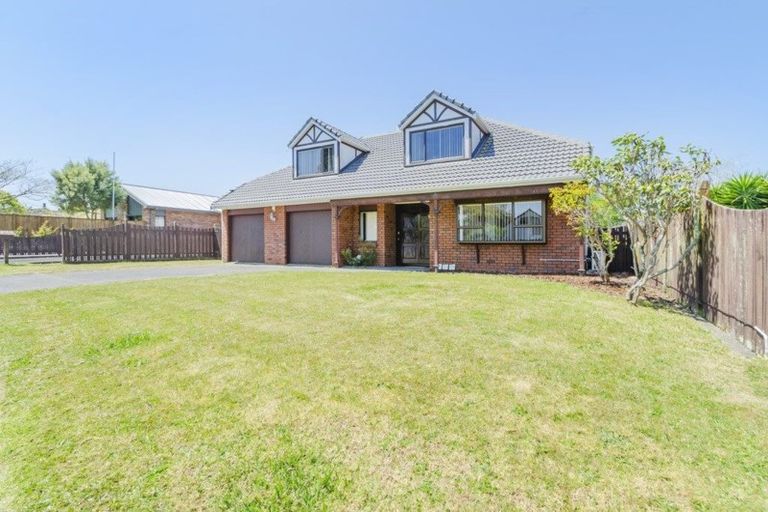 Photo of property in 71 St Annes Crescent, Wattle Downs, Auckland, 2103