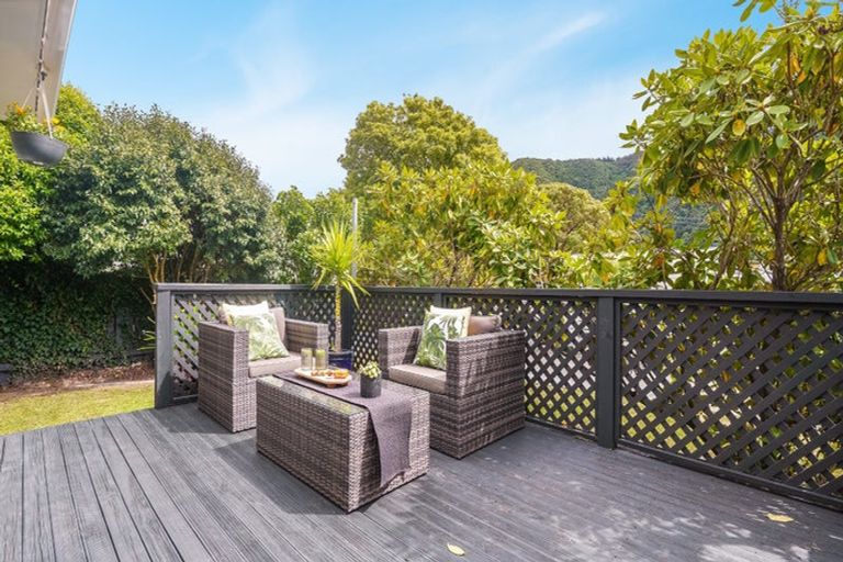 Photo of property in 1/10 Denver Grove, Totara Park, Upper Hutt, 5018