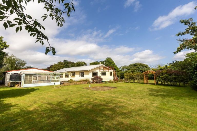 Photo of property in 218 Hokio Beach Road, Levin, 5571