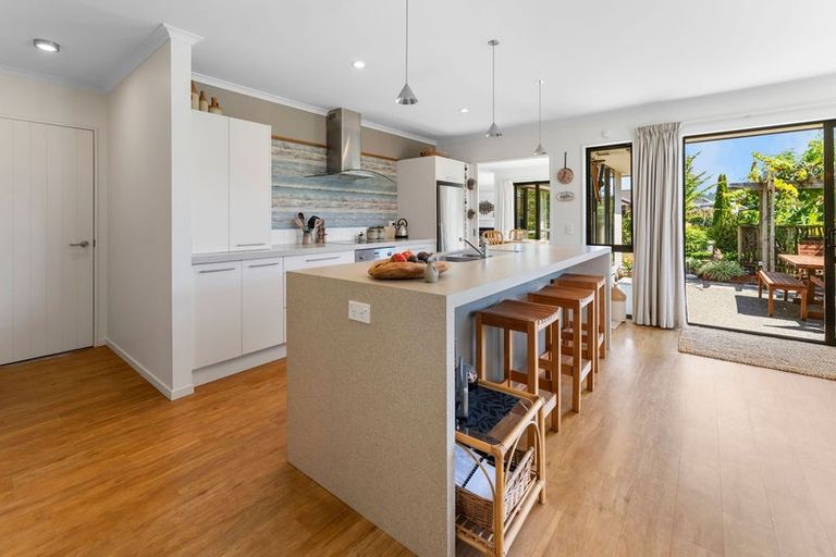 Photo of property in 38 Hollybush Drive, Brightwater, 7022