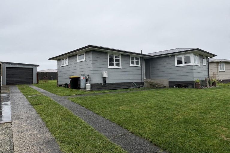 Photo of property in 233 Balmoral Drive, Tokoroa, 3420