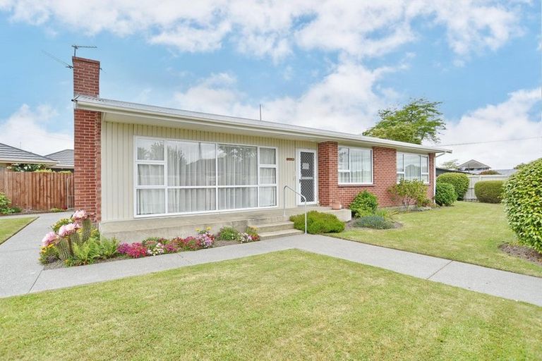 Photo of property in 2 Aintree Street, Bishopdale, Christchurch, 8051