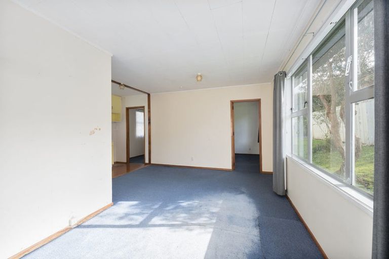 Photo of property in 1/60a View Road, Henderson, Auckland, 0612
