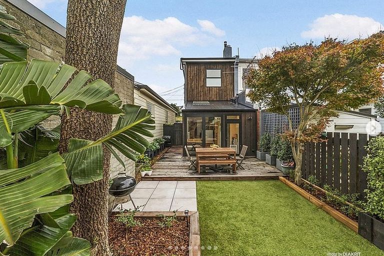 Photo of property in 104 Britomart Street, Berhampore, Wellington, 6023