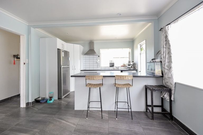 Photo of property in 27 Tucker Lane, Clive, 4102