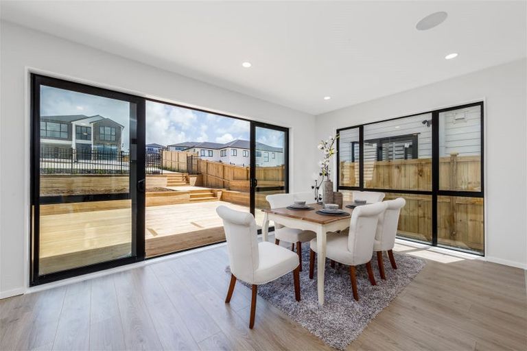 Photo of property in 42 Dungloe Avenue, Flat Bush, Auckland, 2019