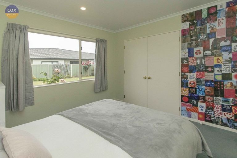 Photo of property in 17 Chelsea Drive, Taradale, Napier, 4112