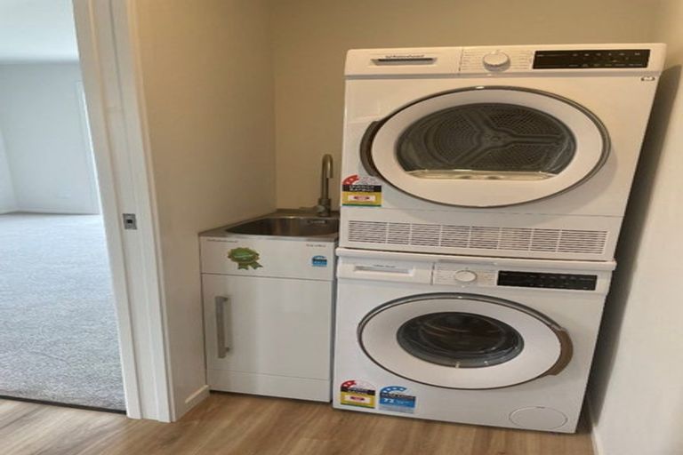 Photo of property in 19 Pipi Place, Levin, 5510